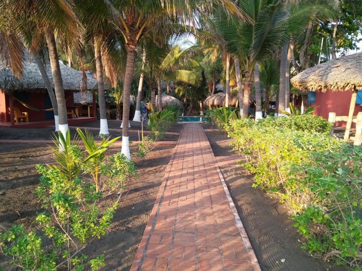 Hotel Pez De Oro Monterrico Kültér fotó